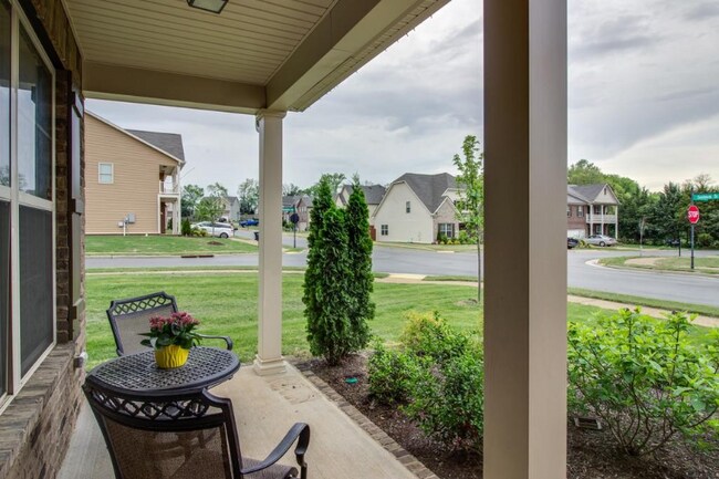 Building Photo - 1523 Sunbeam Dr