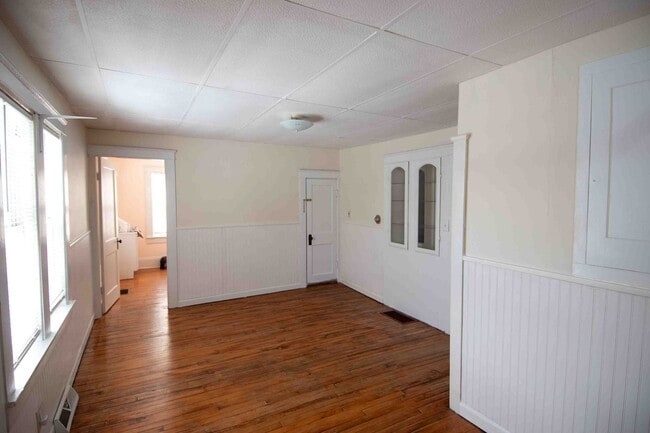 Photo - Two Bedroom House for Rent