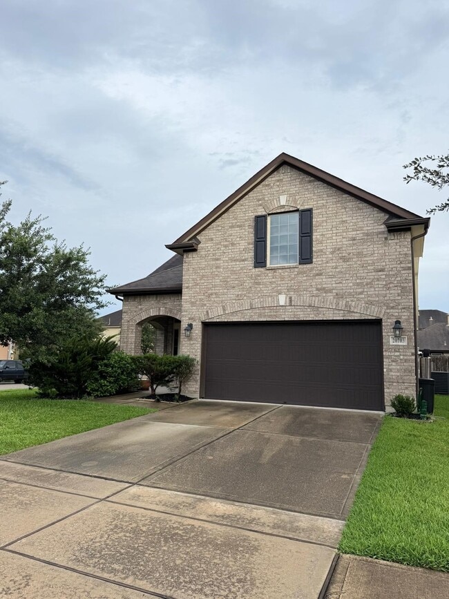 Building Photo - 20703 Winghaven Dr