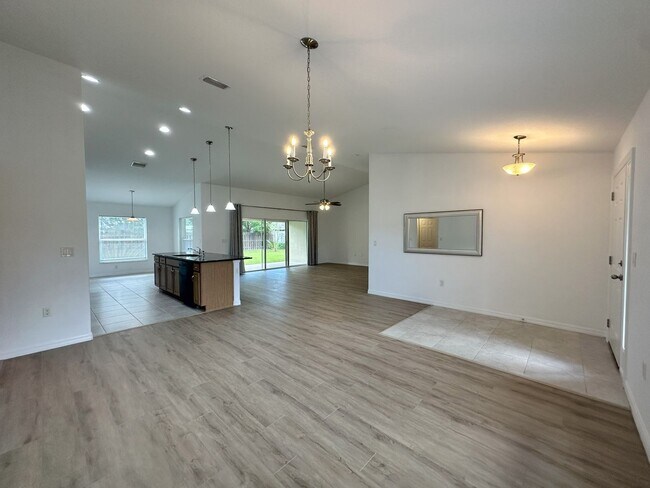 Foto del edificio - Move-In Ready Rental with Stylish Updates!
