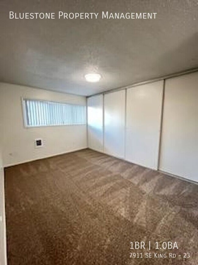 Foto del edificio - 7911 SE King Rd