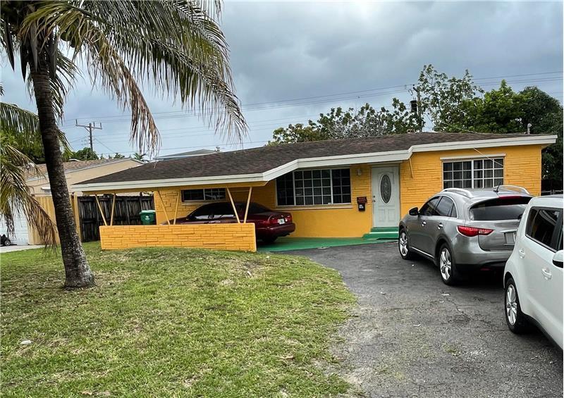 Primary Photo - 2230 Arcadia Dr