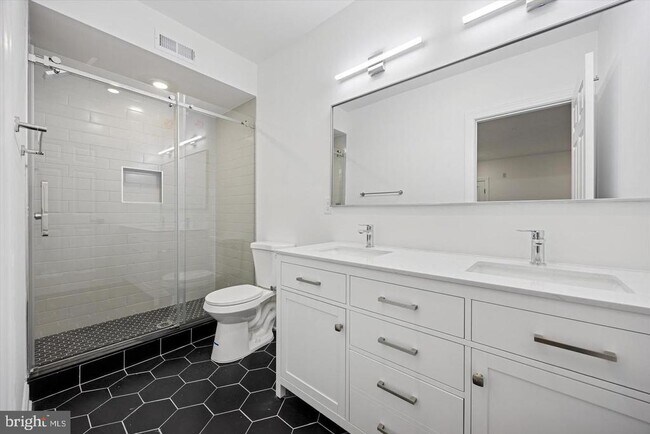 Foto del edificio - 838 S 51st St