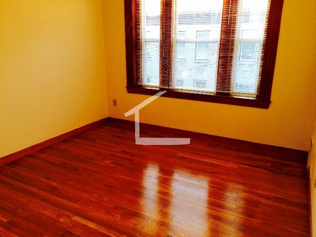 Building Photo - 53 Brackett St
