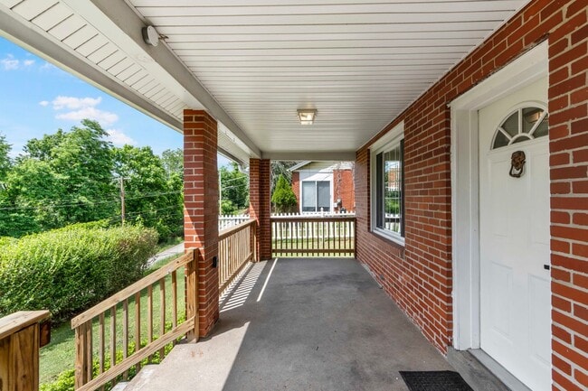 Building Photo - READY FOR MOVE IN! Don't miss this fully renovated 3-bedroom in Penn Hills!