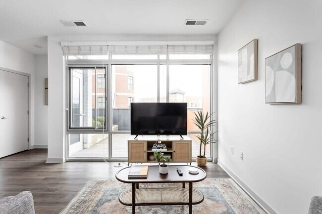 Foto del edificio - 747 N College Ave