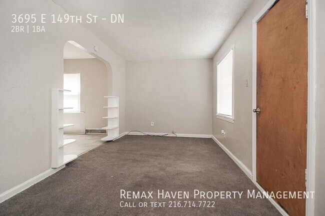Building Photo - 3695 E 149th St