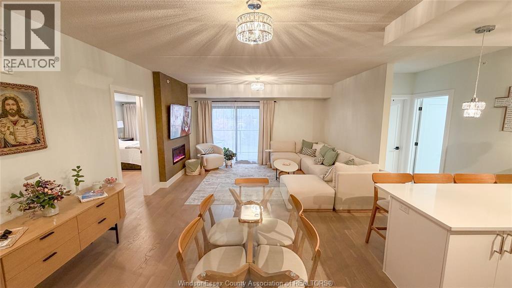 Primary Photo - 2600 Sandwich W Pkwy