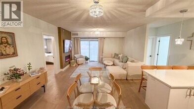 Building Photo - 2600 Sandwich W Pkwy