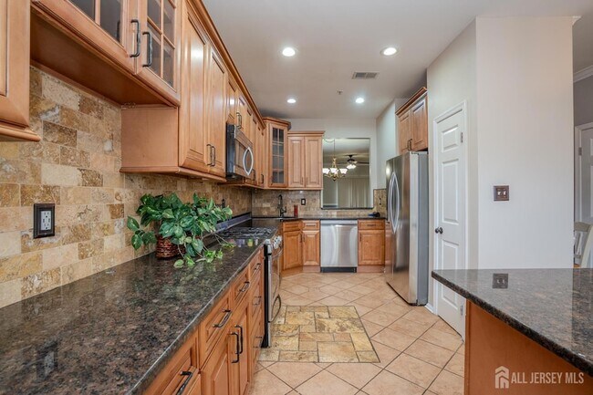 Foto del edificio - 1503 Blossom Cir