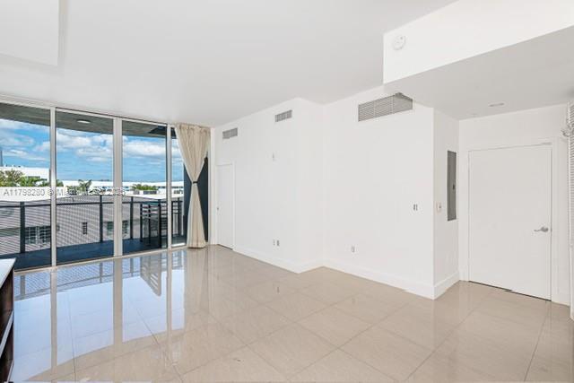 Foto del edificio - 2100 Park Ave