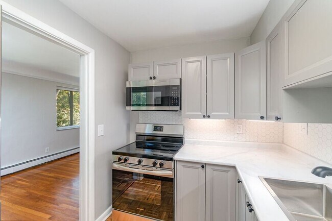 Foto del edificio - 3519 Linwood Ave