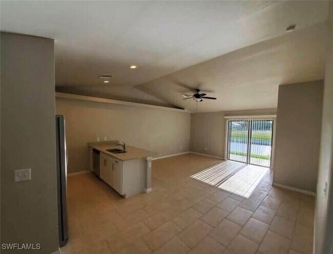 Foto del edificio - 3418 SW 17th Pl