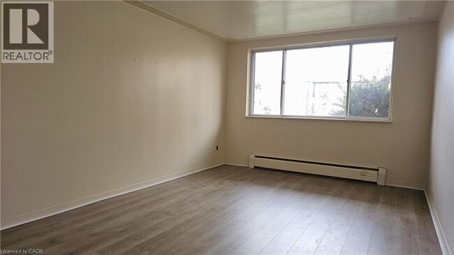 Building Photo - 357 Connaught St