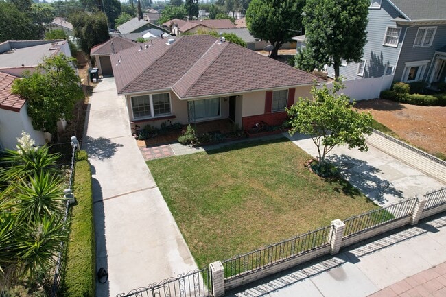 Building Photo - 656 S Brand Blvd