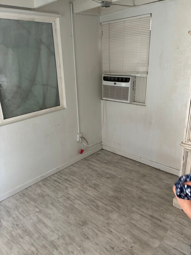 Foto del edificio - 9889 Monte Vista Ave