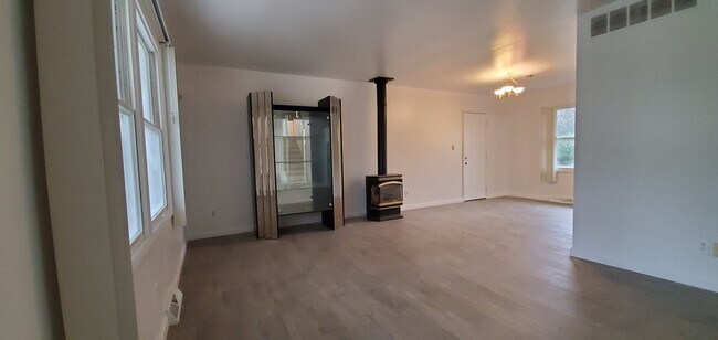 Building Photo - 10534 William Tell Ln