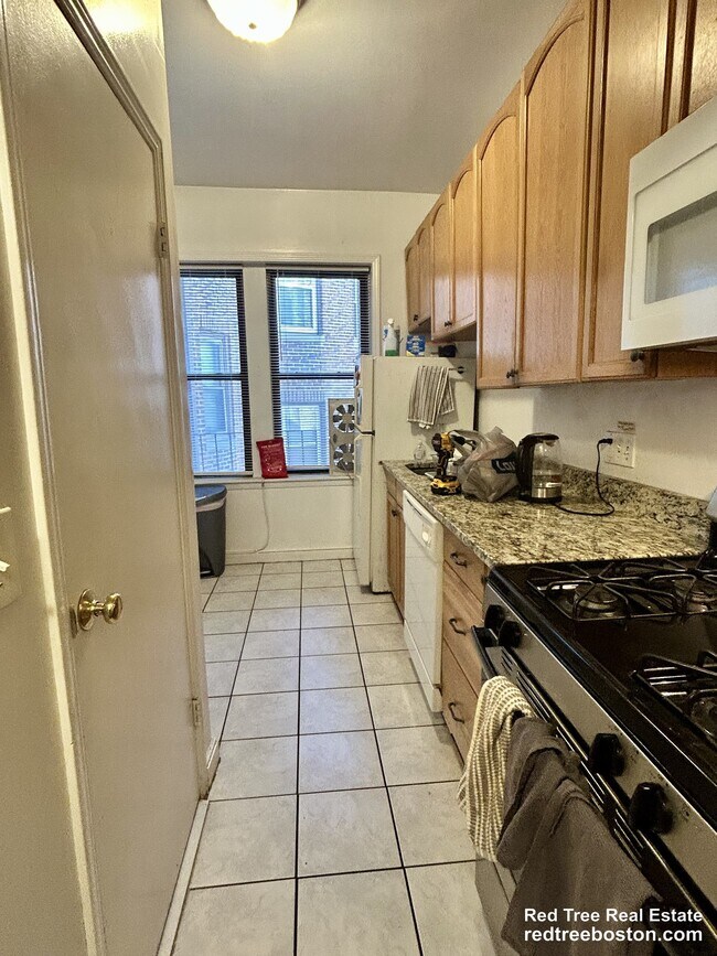 Foto del edificio - 1706 Commonwealth Ave