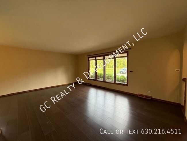 Building Photo - 27W181 Jewell Rd