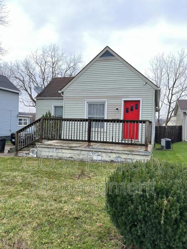Primary Photo - 204 Marion St