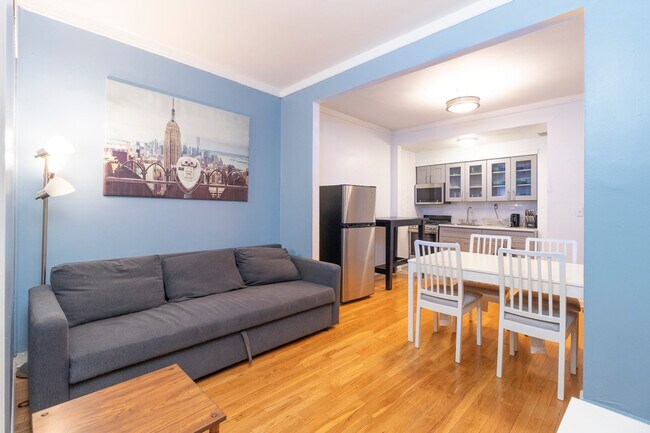 Foto del edificio - 341 E 79th St