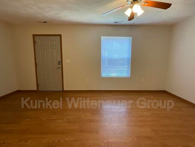 Building Photo - 1808 Jamestown Rd