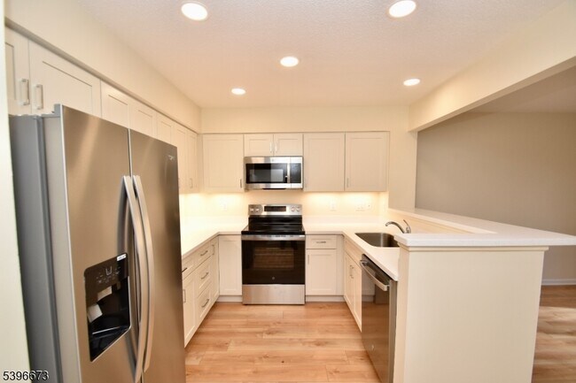 Foto del edificio - 15 Stonehouse Ct