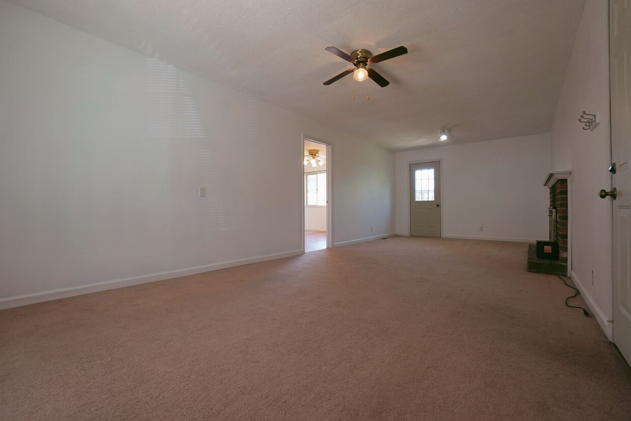 Foto principal - West Lafayette School Corp 3bd/2bth (1 car...