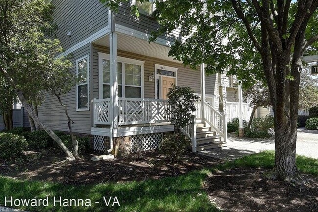 Building Photo - 4 br, 2.5 bath House - 2204 Leeway Court #45