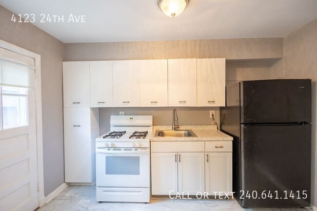Building Photo - 4123 24th Ave