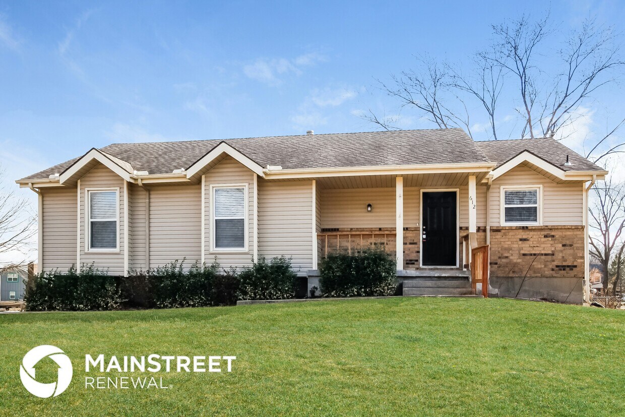 Foto principal - 612 Arena Dr