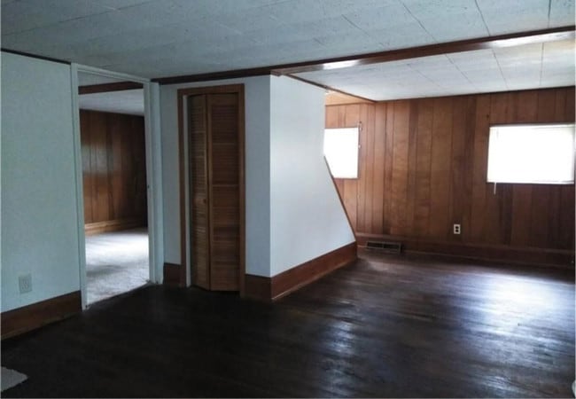 Building Photo - 286 W Grace St