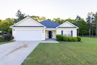 Building Photo - 173 Stillwater Dr