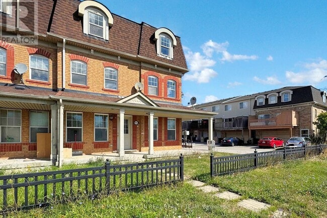 Photo du bâtiment - 8892 Sheppard Ave E
