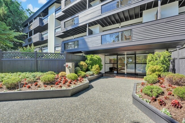 Building Photo - Pandora Heights Apartments