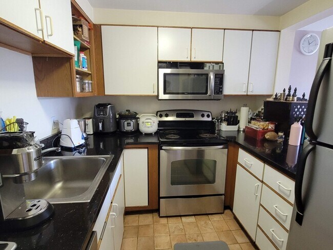 Foto del edificio - 170 Gore St