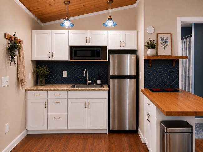 Kitchen - stainless steel appliances w/ built-in induction cooktop - 38 Ferguson Rd