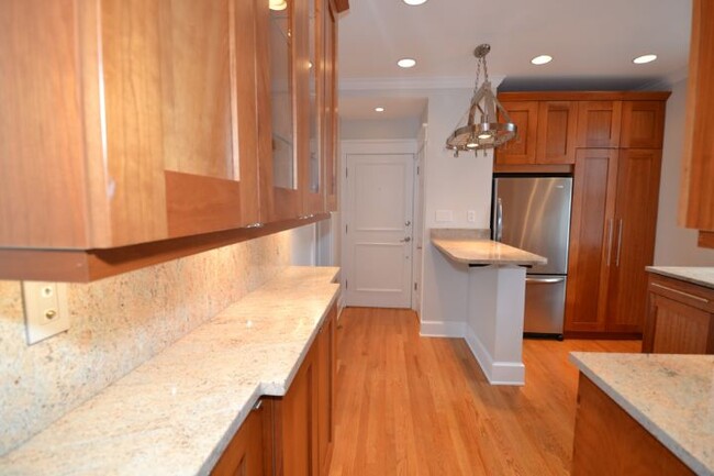 Foto del edificio - 3614 N Bosworth Ave
