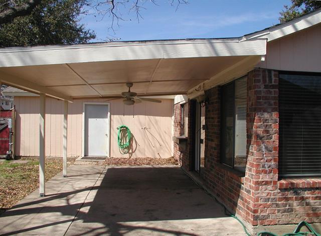 Building Photo - 2716 Kingston Dr