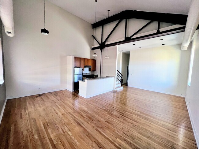 Foto del edificio - 2041 W North Ave