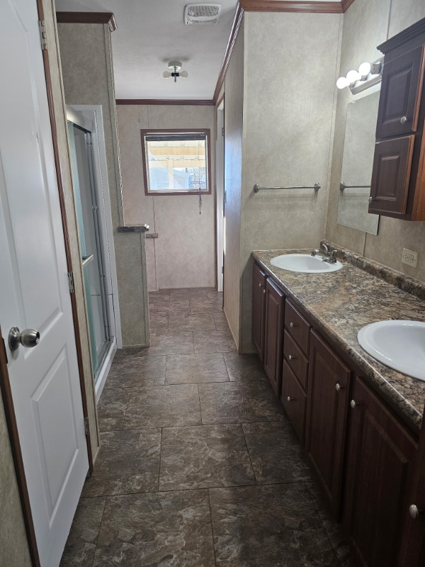 Foto del edificio - 1 Address given for showing