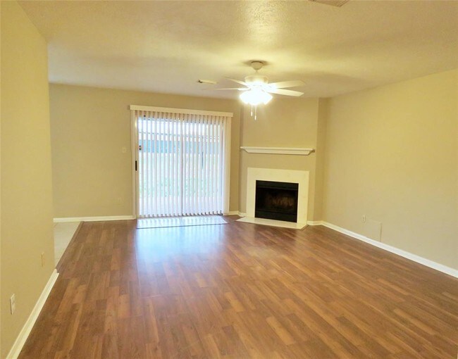 Foto del edificio - 16215 Golden Sage Ln