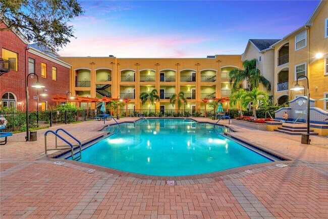 Foto del edificio - 1810 E Palm Ave