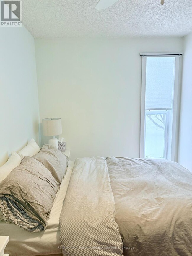 Photo du bâtiment - 285 Second St