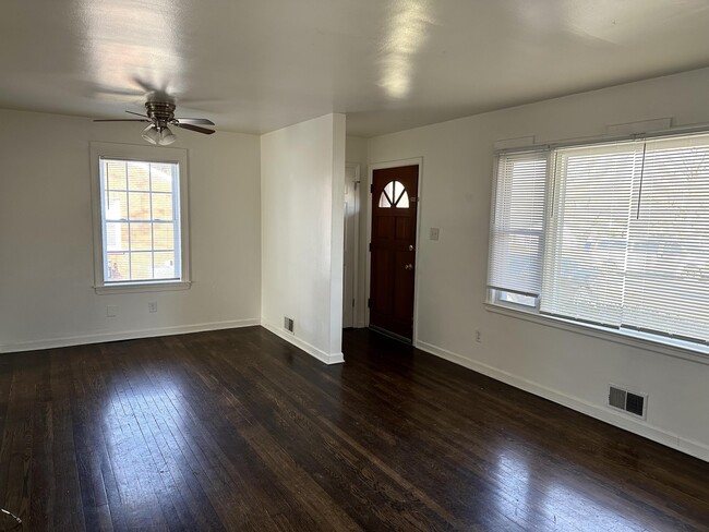 Foto del edificio - 610 Kent Dr