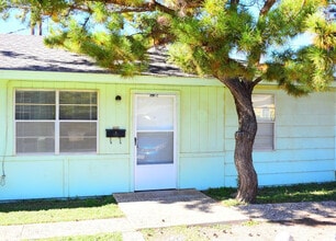 Building Photo - 3414 Nashville Ave