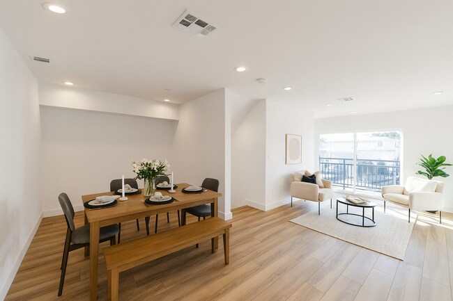 Foto del edificio - 2808 S Redondo Blvd