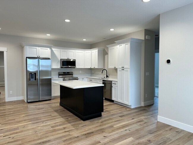 Building Photo - Brand New Home for Rent in Maple Tree Meadows Subdivision