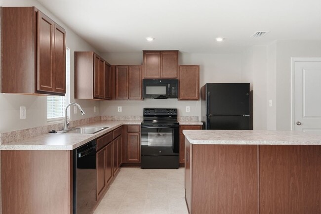 Building Photo - 64 Dripping Spring Dr