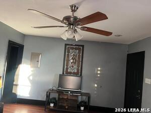 Foto del edificio - 351 Ware Blvd